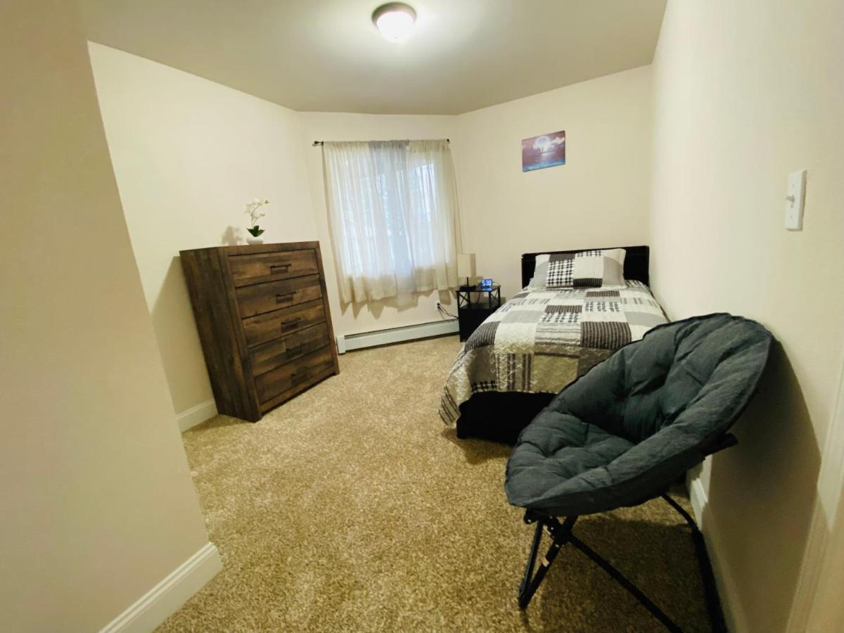 Beautiful 2 Bedroom 1 Bath Apartment With Private Garage Анкоридж Экстерьер фото