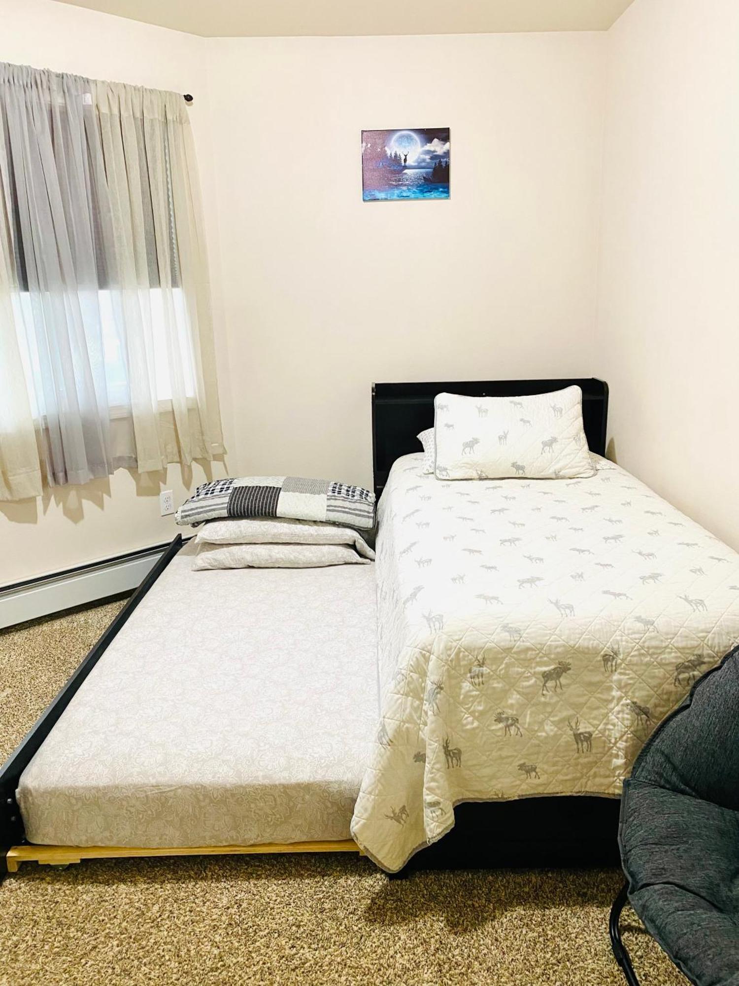 Beautiful 2 Bedroom 1 Bath Apartment With Private Garage Анкоридж Экстерьер фото
